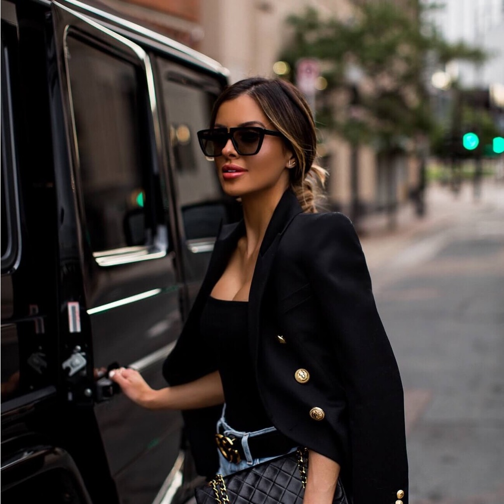 ❤️‍🔥 SOLD❤️‍🔥Authentic Givenchy 58mm Square Sunglasses